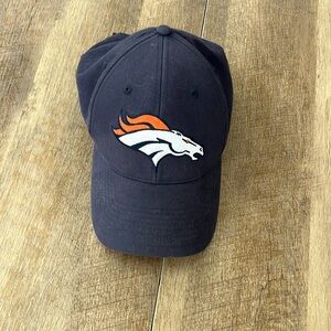 Denver Broncos hat unisex Velcro strap used